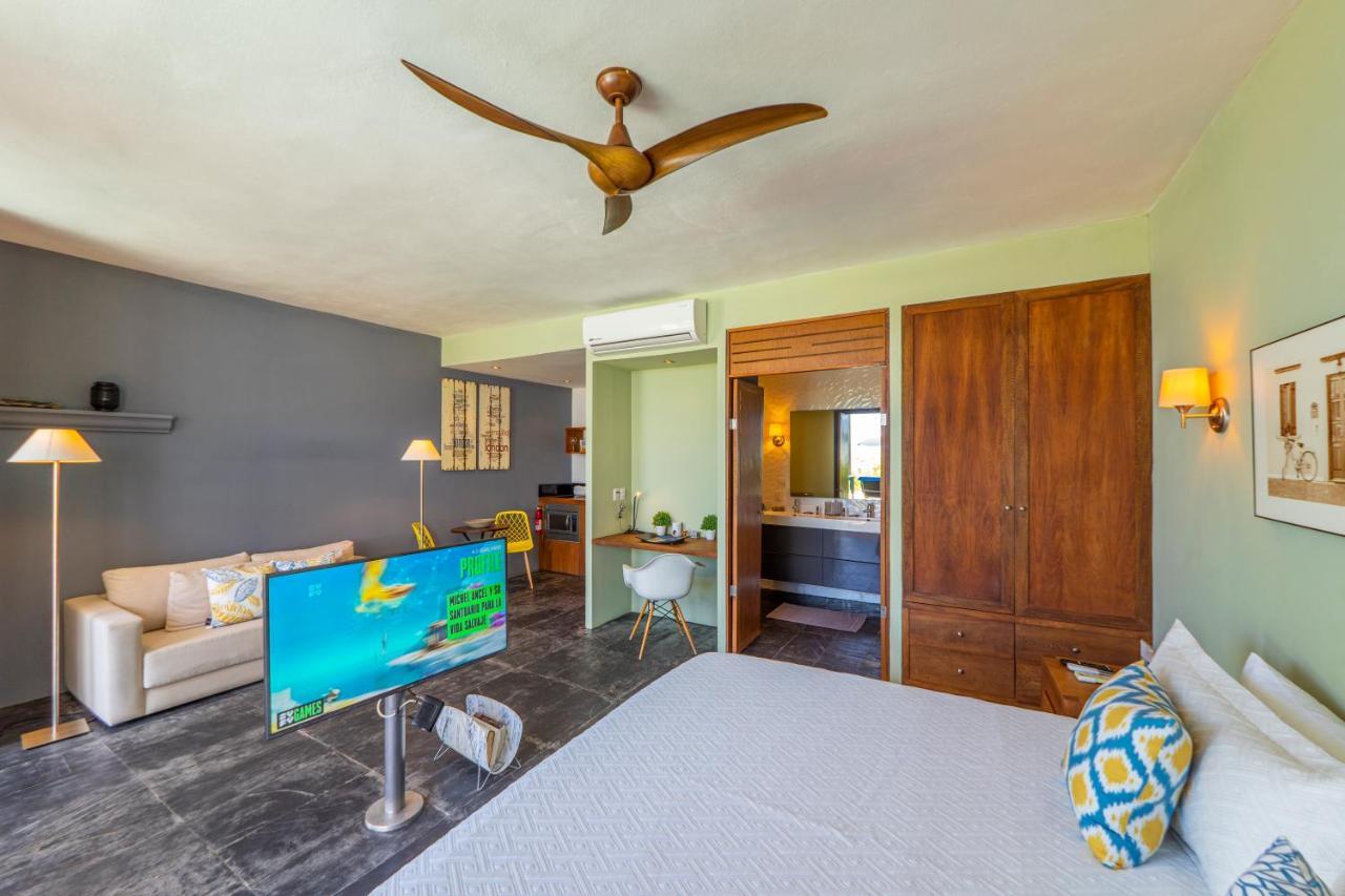 Suites At Sapphire Ocean Club بويرتو فالارتا المظهر الخارجي الصورة