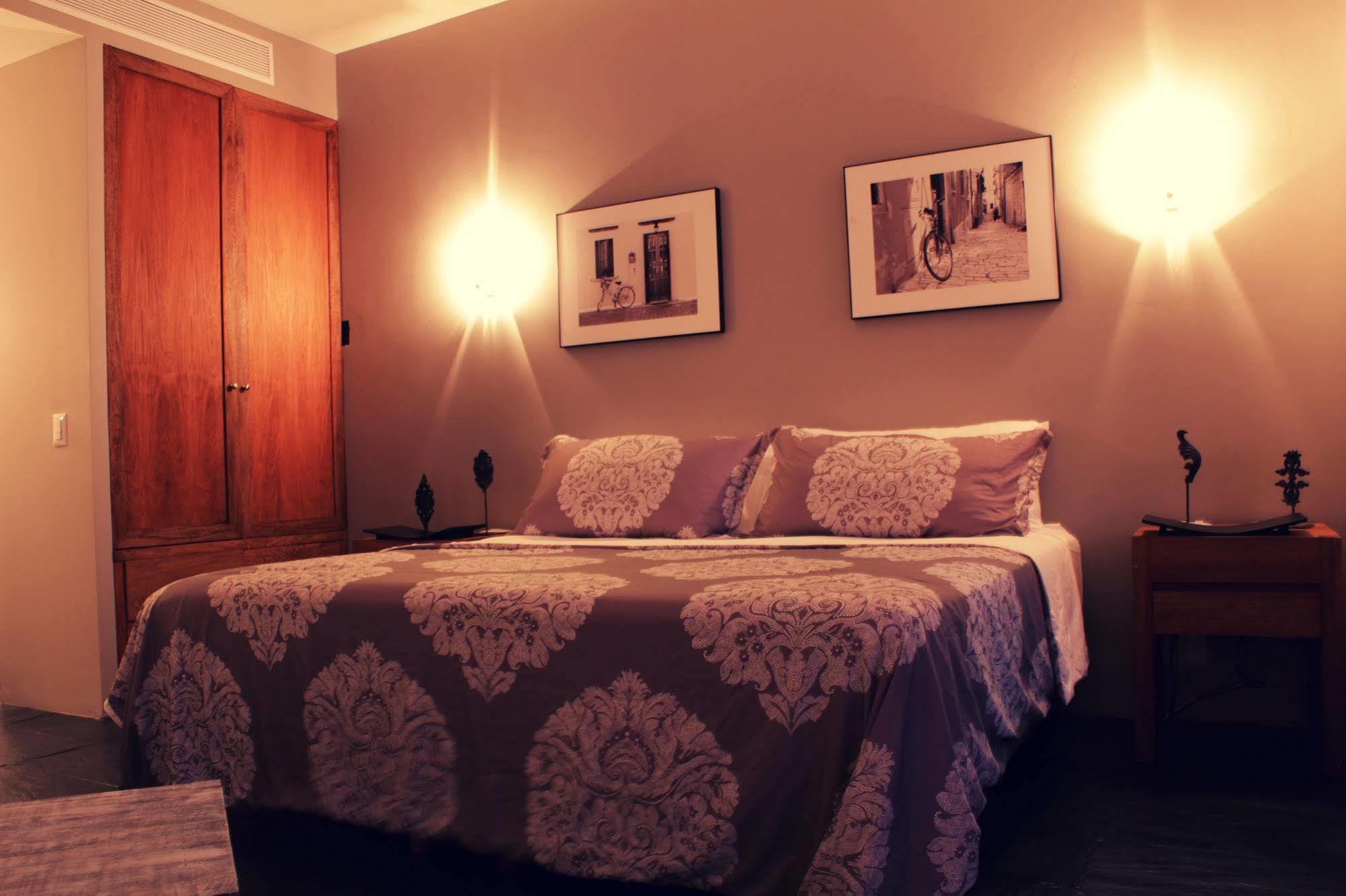 Suites At Sapphire Ocean Club بويرتو فالارتا المظهر الخارجي الصورة