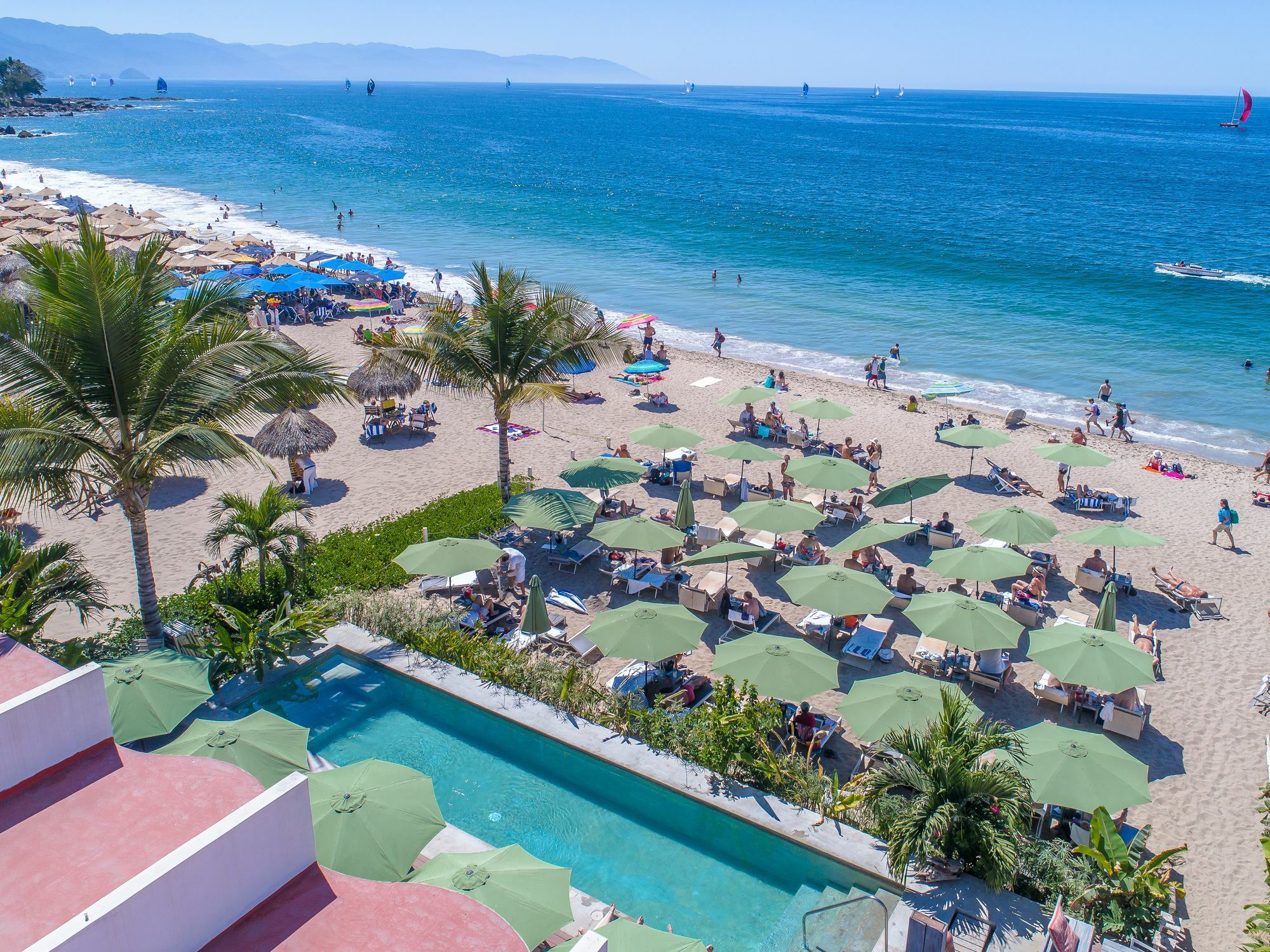 Suites At Sapphire Ocean Club بويرتو فالارتا المظهر الخارجي الصورة